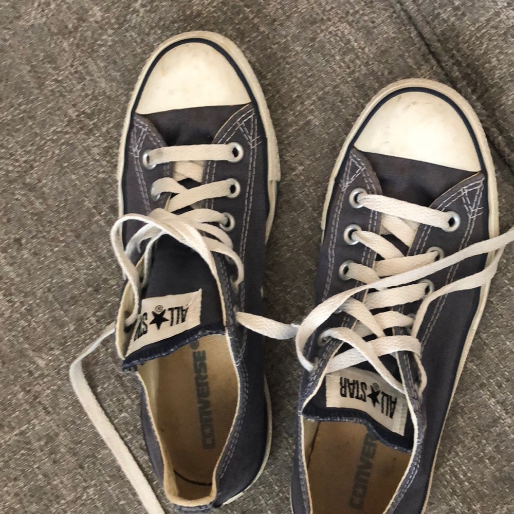 Navy Converse Allstars size 7.5